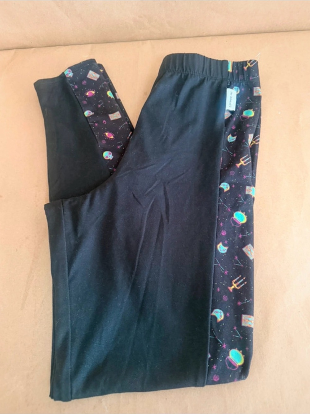 Disney x Her Universe Hocus Pocus Leggings